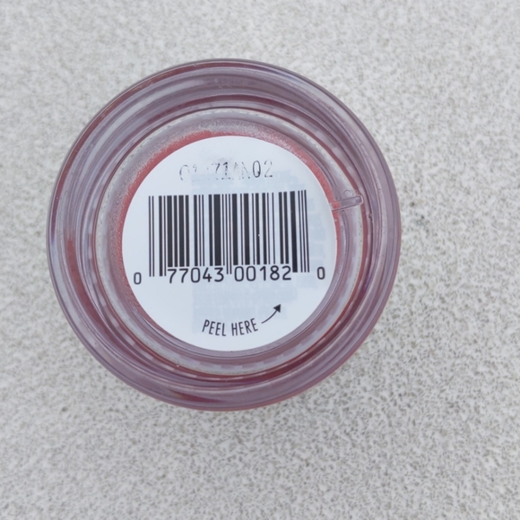 Juicy Watermelon Pot of Lip Scrub by St.Ives - Picture 4 of 7